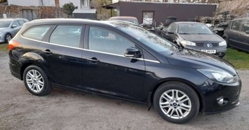 Ford Focus III Kombi 1.0 EcoBoost 125KM 2012 Ford Focus Ford Fokus Mk3 Titanum wyposazony zarejestrowany 1 wlasciciel P, zdjęcie 4