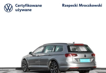 Volkswagen Passat B8 Variant Facelifting 2.0 TDI SCR 200KM 2023 Volkswagen Passat Variant 2.0TDI 200KM DSG, Business, Czujniki parkowania,, zdjęcie 6
