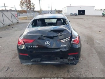 Mercedes CLA C118/X118 2020 Mercedes-Benz CLA 2020 r.,2,0L 250 4MATIC 2.0 Benzyna 221KM, zdjęcie 4