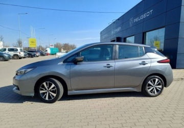 Nissan Leaf II Hatchback Elektryczny 40kWh 150KM 2022 Nissan Leaf 40kWh Acenta 150 KM I wl. sewisowany w ASO Elektryczny, zdjęcie 6