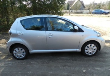 Toyota Aygo I Hatchback 3d 1.0 VVT-i 68KM 2009 Toyota Aygo mala tania niezawodna 5drzwi KLIMA Benzyna 68KM, zdjęcie 4