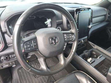  RAM 1500 Limited Crew Cab Standard Bed 2023 5.7 Benzyna 395KM, zdjęcie 10