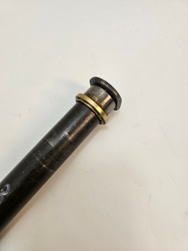 Yamaha YZF 750 R болт заднего колеса оси подвески