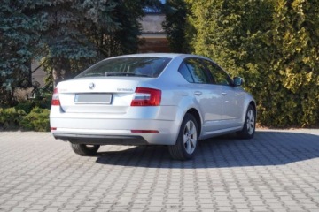 Skoda Octavia III Liftback Facelifting 2.0 TDI 150KM 2018 Skoda Octavia 2.0 TDI SmartLink Tempomat klima 2stref. Czujniki park., zdjęcie 4