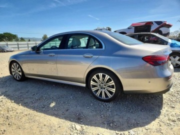 Mercedes Klasa E W213 2021 Mercedes-Benz Klasa E 2021 MERCEDES-BENZ E 350 2.0 Benzyna 255KM, zdjęcie 2
