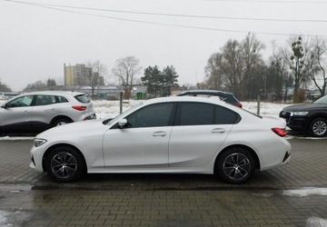 BMW Seria 3 G20-G21 2021 BMW Seria 3 2.0D z Gwarancja Line Shadow Model 2022r 2.0 Diesel 150KM, zdjęcie 9