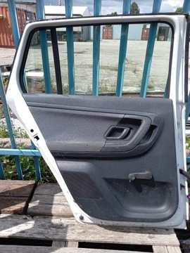 Дверь задняя ПРАВАЯ ЛЕВАЯ Skoda Fabia 05r 1026