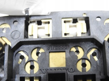 LAMPA OSVĚTLENÍ POLSTROVÁNÍ VOLVO XC90 I 9178936