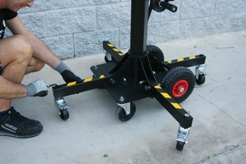 ELC-725 Грузовой лифт GUIL 4,0м. 125 кг