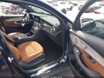 Mercedes GLC C253 2021 Mercedes-Benz GLC 300 4Matic Coupe 2021 2.0l 2.0 Benzyna 255KM, zdjęcie 9
