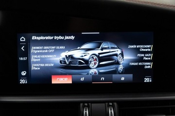 Alfa Romeo Giulia II Sedan Facelifting 2.9 Turbo 510KM 2022 Alfa Romeo Giulia Quadrifoglio 510 KM. FV 23%., zdjęcie 36