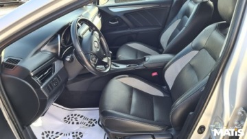 Toyota Avensis III Wagon Facelifting 2015 1.8 Valvematic 147KM 2018 Toyota Avensis 1.8BENZ Automat Navi skora bi xenony 100 bezwypadek 1.8, zdjęcie 5