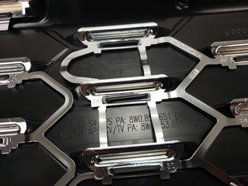 AUDI S4 A4 B9 LIFT решетка, решетка двигателя, эмблема