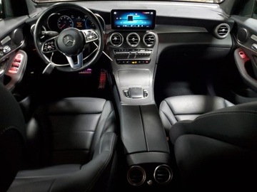 Mercedes GLC C254/X254 Coupe 2.0 300 258KM 2023 Mercedes-Benz GLC GLC Coupe, 2023, 2.0L, od ubezpieczalni 2.0 Benzyna 258KM, zdjęcie 7