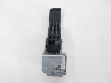 HONDA CIVIC VII 5D HB 1.4 16v 90 л.с. РУЧКА ОТКРЫТИЯ КРЫШКИ ТОПЛИВОЗАПРАВОЧНОГО ЗАКАВА