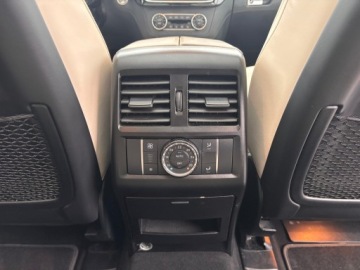 Mercedes GLE W166/C292 SUV AMG 3.0 450 AMG 367KM 2016 Mercedes-Benz GLE 43 AMG GLE 450 43 AMG 4MATIC Cou, zdjęcie 31