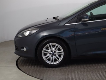 Ford Focus III Kombi Facelifting 1.0 EcoBoost 125KM 2014 Ford Focus 1.0 EcoBoost, Klima, Klimatronic, zdjęcie 14