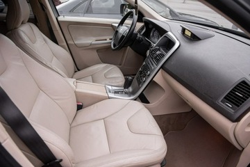 Volvo XC60 I SUV 2.4 D5 185KM 2009 Volvo XC 60 R-Design AWD 2.4d D5 185KM 4x4 !, zdjęcie 8