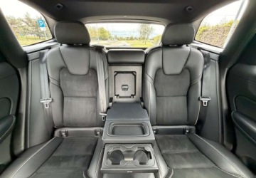 Volvo XC60 II Crossover D4 190KM 2019 Volvo XC 60 Volvo XC 60 D4 R-Design 2.0 Diesel 190KM, zdjęcie 29
