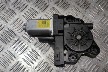 MOTOREK OKNO PŘEDNÍCH LEVÝCH DVEŘE VOLVO S80 I (TS, XY) 970714101 2.4L