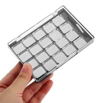 КОСМЕТИЧЕСКАЯ КВАДРАТНАЯ ПАЛИТРА MISS SHADOW PALETTE