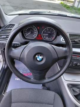 BMW Seria 1 E81/E87 Hatchback 5d E87 1.6 116i 115KM 2006 BMW Seria 1 Klimatyzacja Aluminiowe felgi Komputer 1.6 Benzyna 116KM, zdjęcie 10