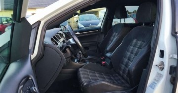 Volkswagen Golf VII GTD 5d 2.0 TDI-CR BlueMotion Technology 184KM 2016 Volkswagen Golf Volkswagen Golf GTD (BlueMotion Technology) 2.0 Diesel, zdjęcie 18