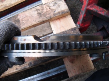 MAZDA PREMACY 2001-2005 2.0 B 130KM 96KW KOLO SETRVAČNÍK FS01 6Y7W