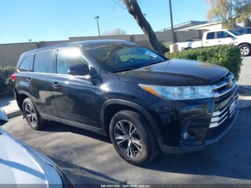Toyota Highlander II 2019 Toyota Highlander LE PLUS, V6, od ubezpieczalni 3.5 Benzyna 295KM, zdjęcie 1