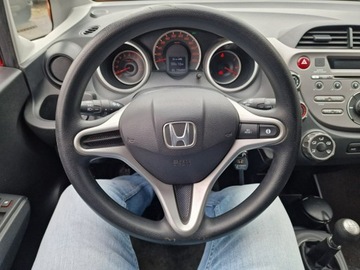 Honda Jazz III 1.2 i-VTEC 90KM 2008 Honda Jazz 1.2 Benzyna 90 KM, Klimatyzacja, Dwa, zdjęcie 4