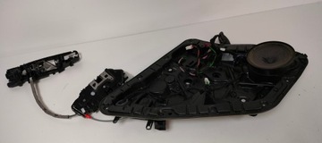 Панель задней левой двери + динамик + замок + м C71447-106