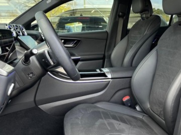 Mercedes GLC C254/X254 Coupe 2.0 300 258KM 2026 300 4M Pakiet AMG Premium + Hak z ESP + Pakiet Night + Kamera 360, zdjęcie 4
