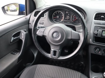 Volkswagen Polo V Hatchback 5d 1.2 TSI 105KM 2010 VW Polo 1.2 TSI, Salon Polska, Klima, Tempomat, zdjęcie 6