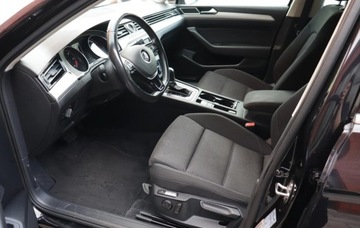 Volkswagen Passat B8 Variant 2.0 TDI 150KM 2015 Volkswagen Passat Variant 2.0 TDI SCR DSG Elegance, zdjęcie 4