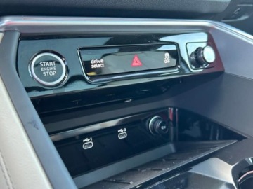 Audi Q5 II SUV Facelifting 2.0 40 TDI 204KM 2026 AUDI Q5 TDI quattro S line Suv 2.0 (204KM) 2026, zdjęcie 11