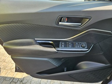 Toyota C-HR I Crossover 1.8 Hybrid 122KM 2018 Toyota C-HR 1,8 Hybryda 122KM automat kamera, zdjęcie 12