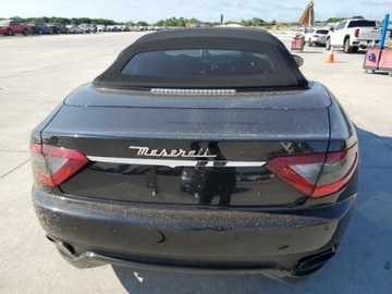 Maserati GranTurismo 2015 Maserati GranTurismo S 2015 4.7l od ubezpieczalni 4.7 Benzyna 454KM, zdjęcie 2
