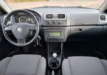 Skoda Fabia II Hatchback 1.4 i 16V 85KM 2008 Skoda Fabia Super stan techniczny 1.4 Benzyna 86KM, zdjęcie 8