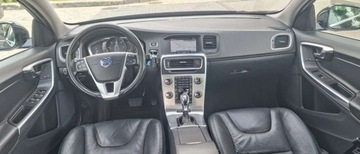 Volvo V60 I 2013 Volvo V60 Volvo V60 D6 AWD Plug-in Hybrid Summum 2.4 Hybryda Plug-in 220KM, zdjęcie 11