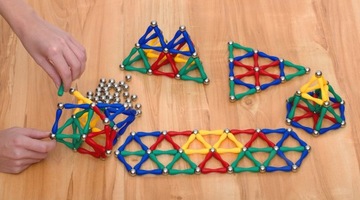 МАГНИТНЫЕ БЛОКИ СТРОИТЕЛЬНЫЕ БЛОКИ 52 ЭЛЕМЕНТА. УДАРЯТЬ