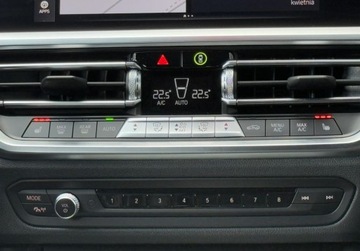 BMW Seria 3 G20-G21 Touring 2.0 320d 190KM 2022 BMW Seria 3 320d 190km M Pakiet HeadUp Kamera cofania Kola 19 cali Alcanta, zdjęcie 27