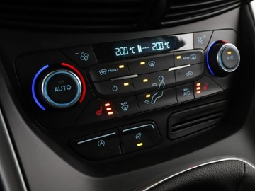 Ford Kuga II SUV Facelifting 1.5 EcoBoost 120KM 2017 Ford Kuga klima auto grzane fotele i kierownica, zdjęcie 25