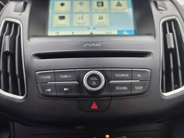 Ford Focus III Kombi Facelifting 1.0 EcoBoost 125KM 2017 Ford Focus 1.0 EcoBoost 125 KM, Grzana Kierownica,, zdjęcie 24