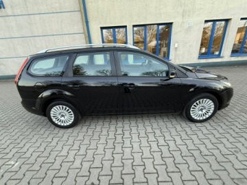 Ford Focus II 2010 Ford Focus Lift 1.8B 2010r GHIA Climatronic Tablet, zdjęcie 11