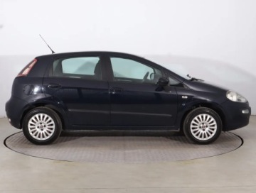 Fiat Punto Grande Punto Hatchback 5d 1.4 Start&amp;Stop 77KM 2011 Fiat Punto 1.4, Salon Polska, Klima ,Bezkolizyjny, zdjęcie 5