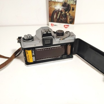 Analog SLR Praktica ltl с Pentacon Auto 1,8/50 мм симпатично