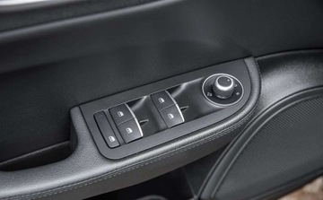 Alfa Romeo Giulia II Sedan 2.2 JTD 180KM 2016 Alfa Romeo Giulia 2.2D 180Ps Ledy Skora Bixenon Navi 1 wlasciciel BEZWYPAD, zdjęcie 18