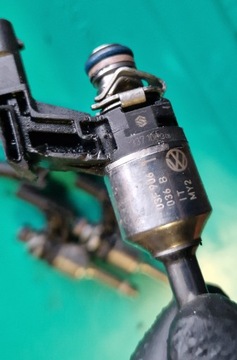 Форсунка 1.2 TSI CBZ 03F906036B