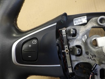 RENAULT CAPTUR МНОГОФУНКЦИОНАЛЬНЫЙ РУЛЕВОЙ КОЛЕСО