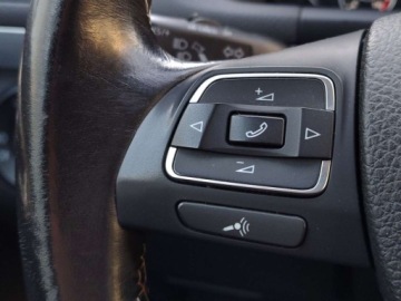 Volkswagen Touran II 1.4 TSI 140KM 2015 Volkswagen Touran Faktura VAT Banzyna Parkowanie 1.4 Benzyna 140KM, zdjęcie 12